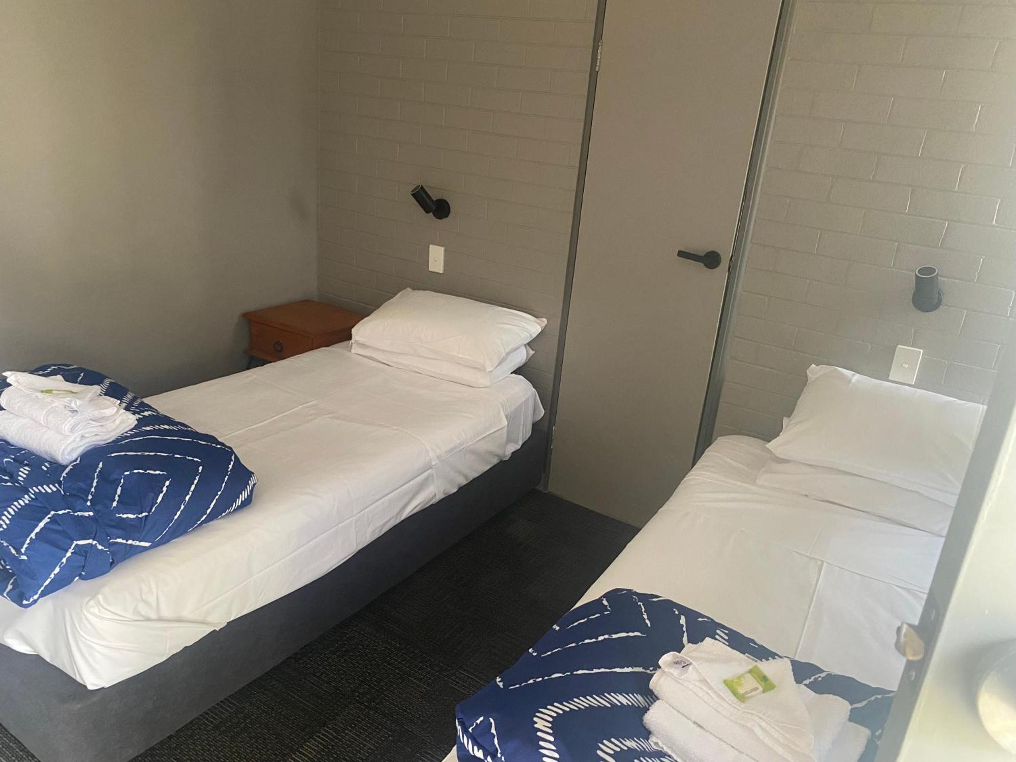 Rod 'N' Reel Hotel Motel Woodburn Eksteriør billede